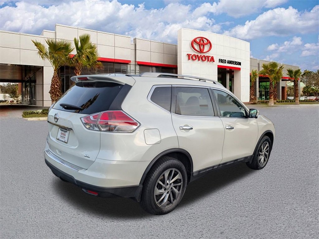 Used 2015 Nissan Rogue SL w/ SL Premium Package image 4