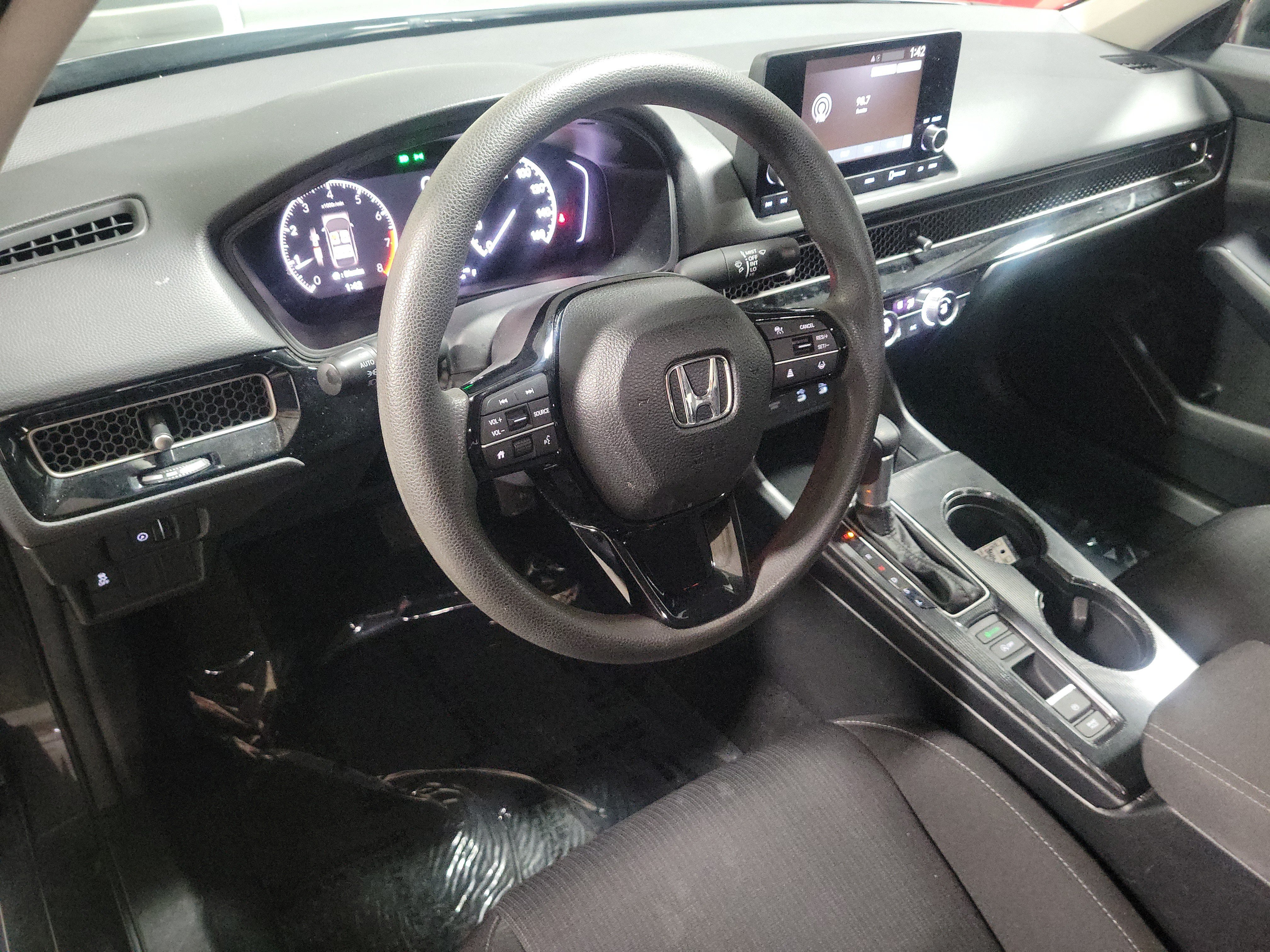 Used 2025 Honda Civic LX image 14