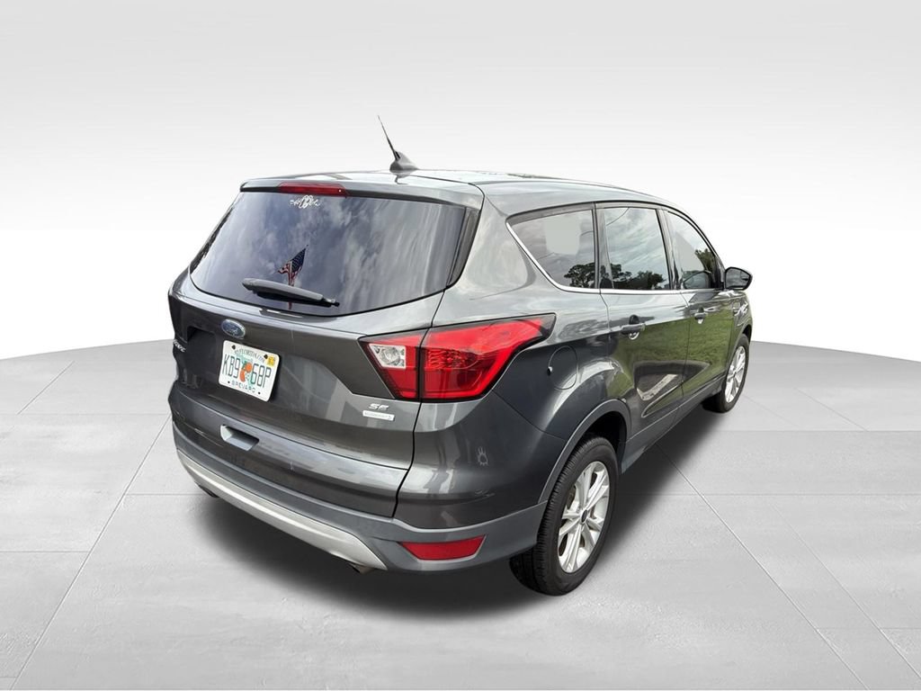 Used 2019 Ford Escape SE FWD image 6