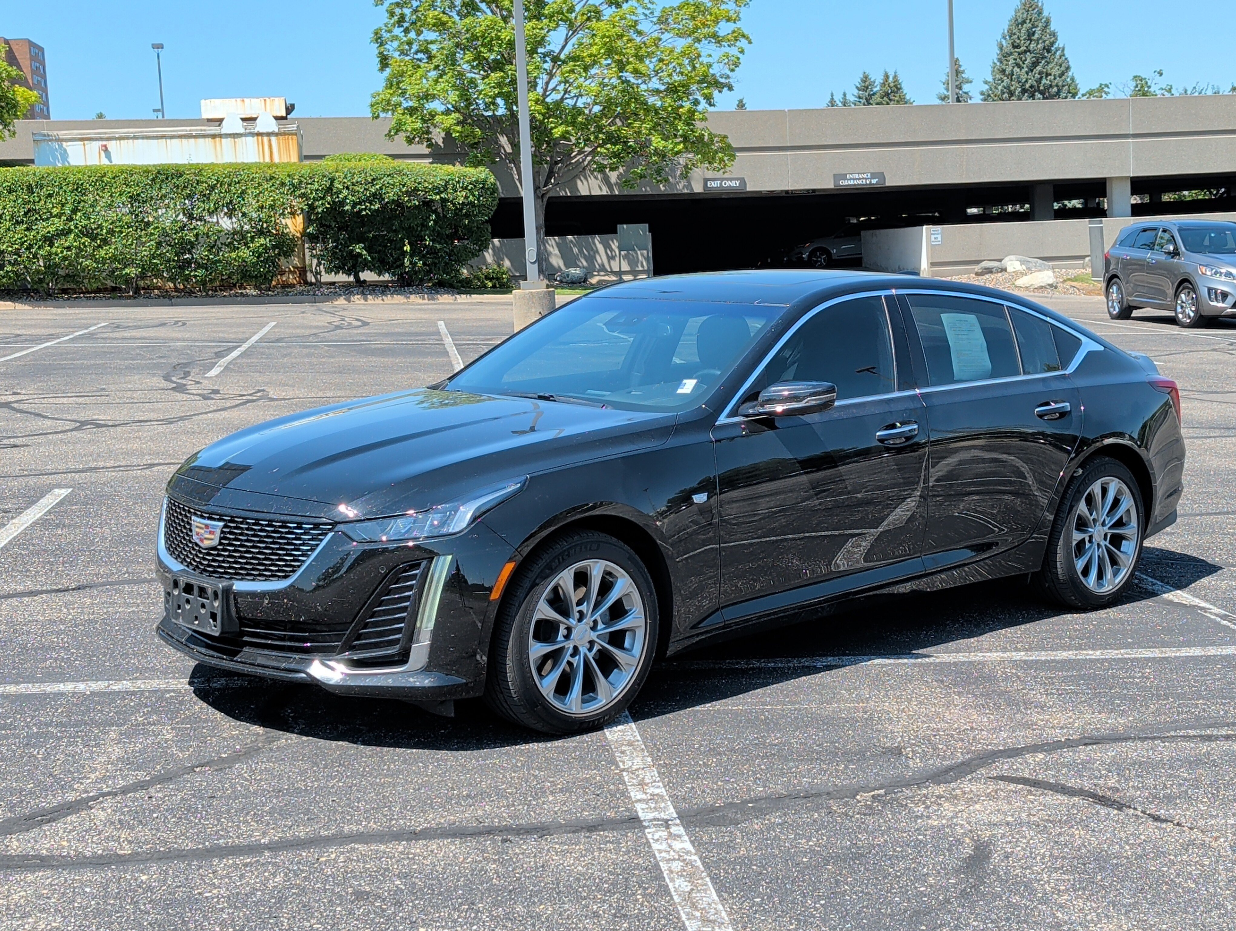 Used 2023 Cadillac CT5 Luxury AWD/4WD image 2