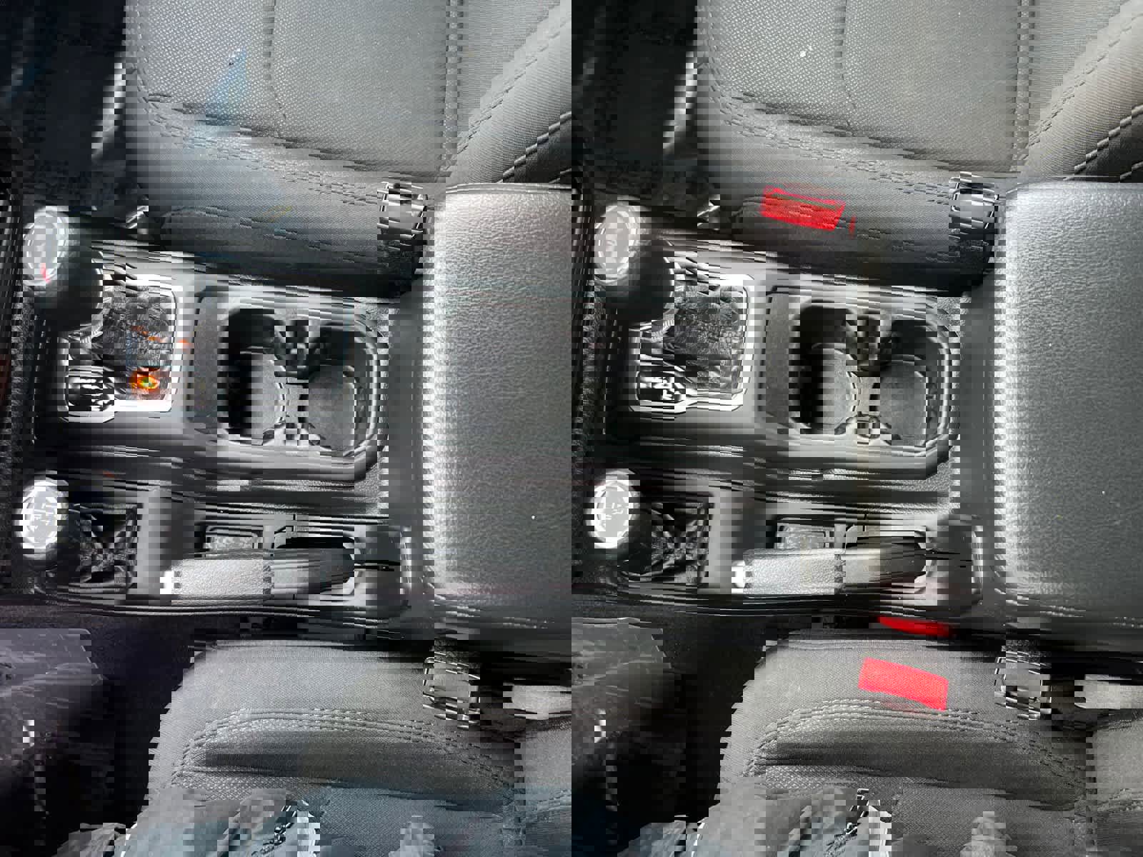 Used 2022 Jeep Wrangler Unlimited Willys image 24