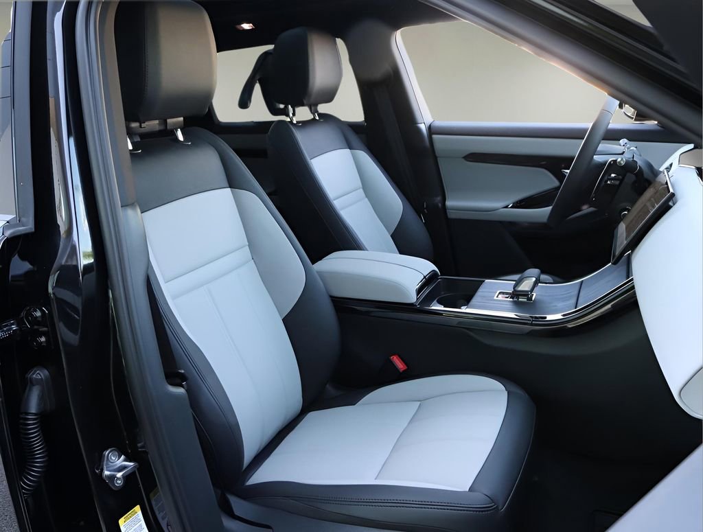 Used 2026 Land Rover Range Rover Evoque Dynamic SE image 19