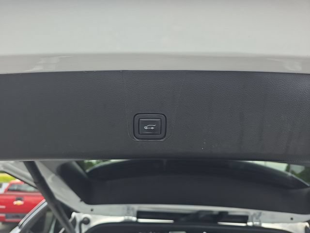 Used 2023 Chevrolet Traverse LT FWD image 15
