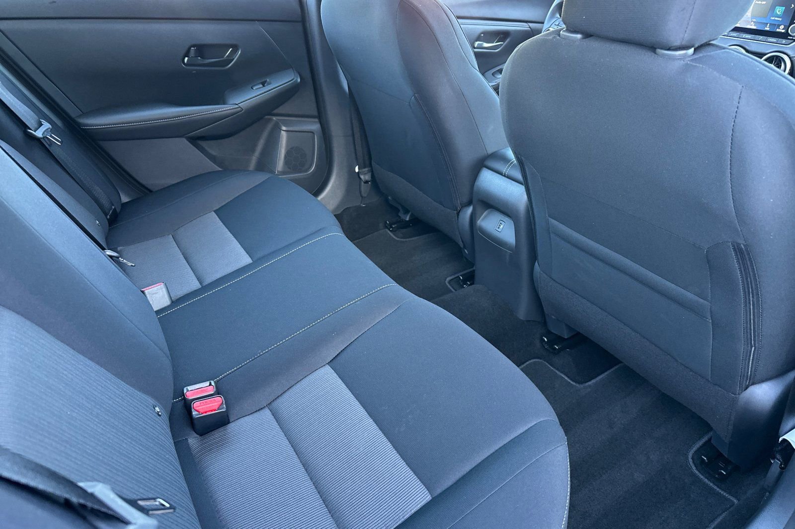 Certified 2025 Nissan Sentra SV w/ Trunk Package image 18