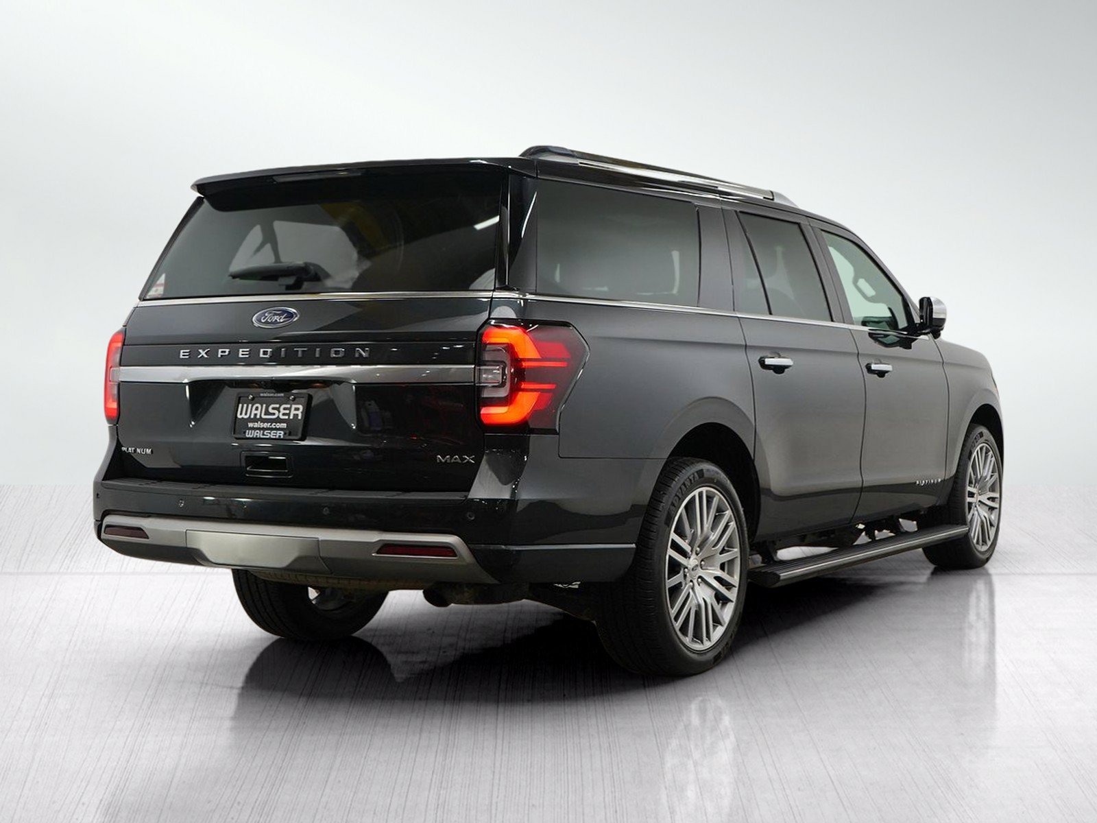 Used 2023 Ford Expedition Max Platinum AWD/4WD image 6
