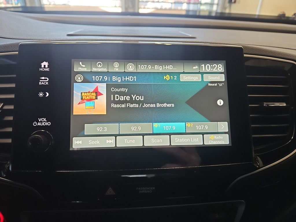 Used 2024 Honda Passport Black Edition image 11