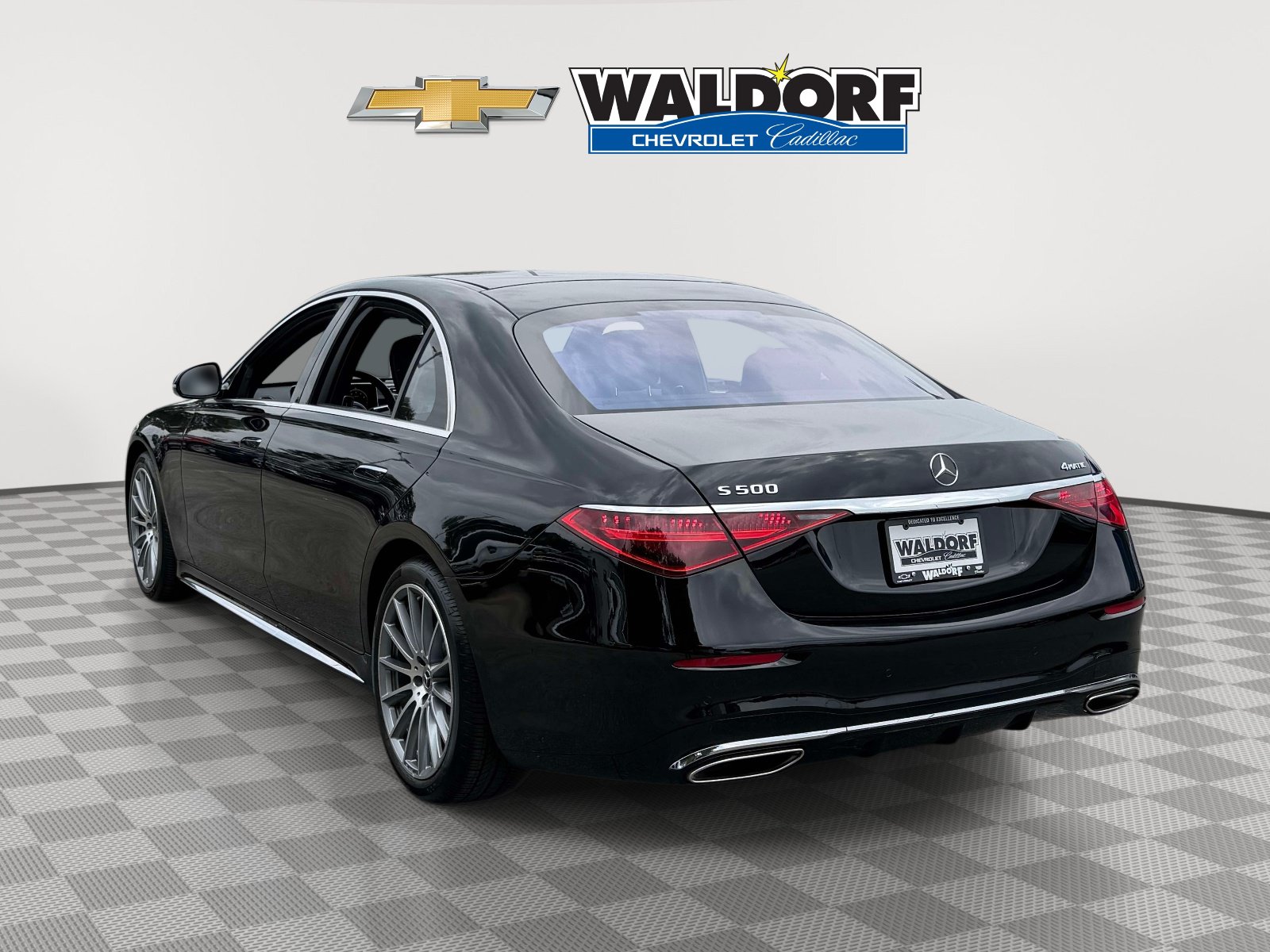 Used 2023 Mercedes-Benz S 500 4MATIC image 4