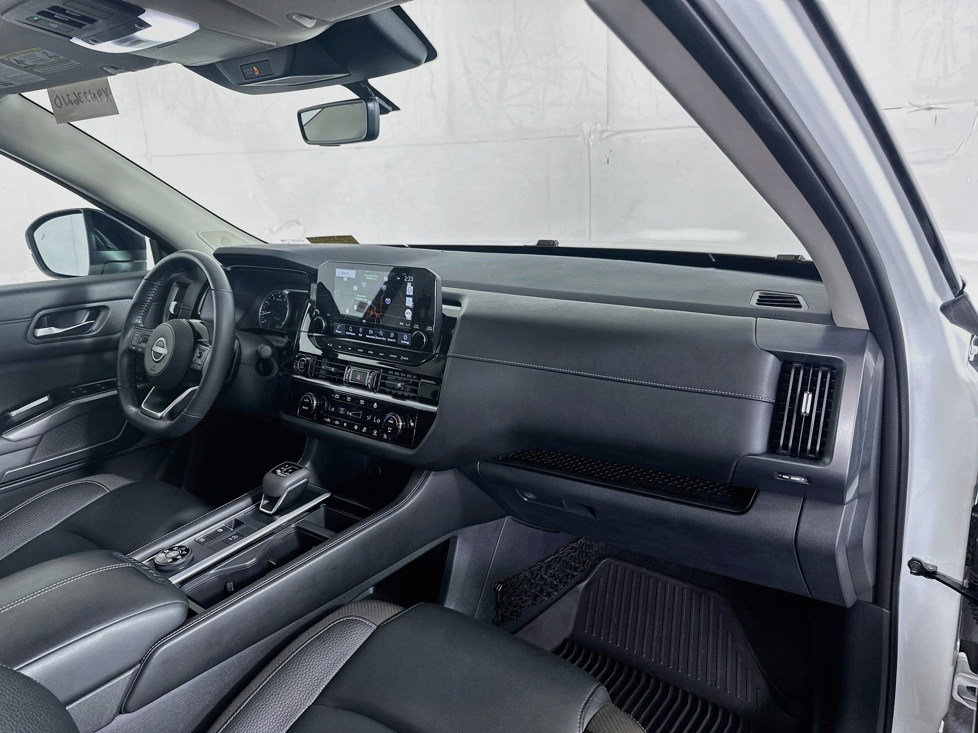 Used 2023 Nissan Pathfinder SL w/ SL Premium Package AWD/4WD image 31