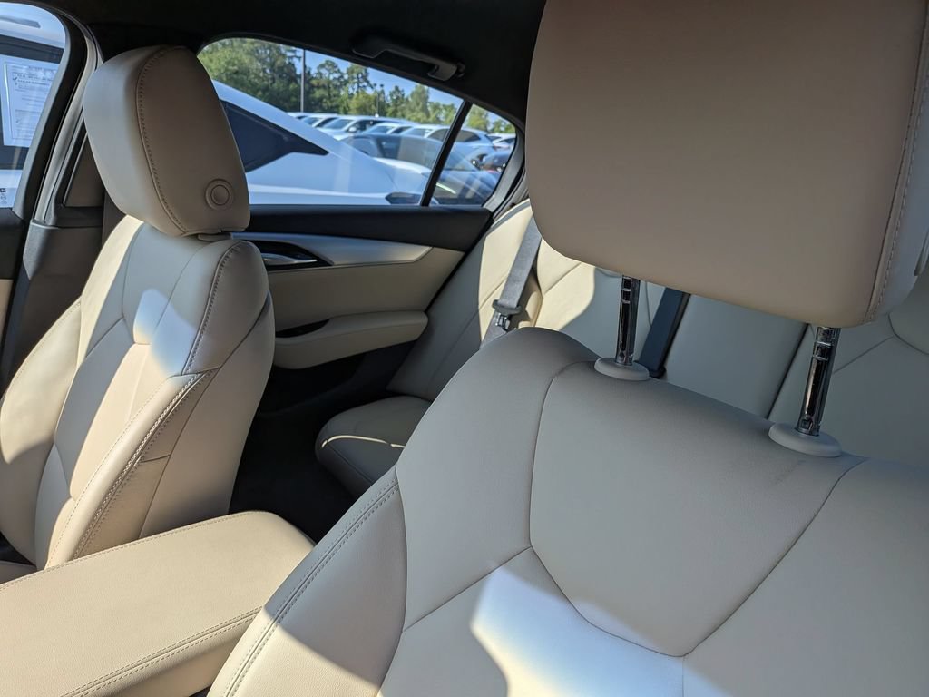 Certified 2024 Cadillac CT5 Luxury w/ Cold Weather Package RWD image 9