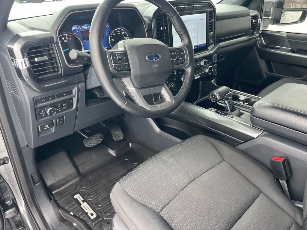 Used 2022 Ford F150 XLT w/ Equipment Group 302A High image 9