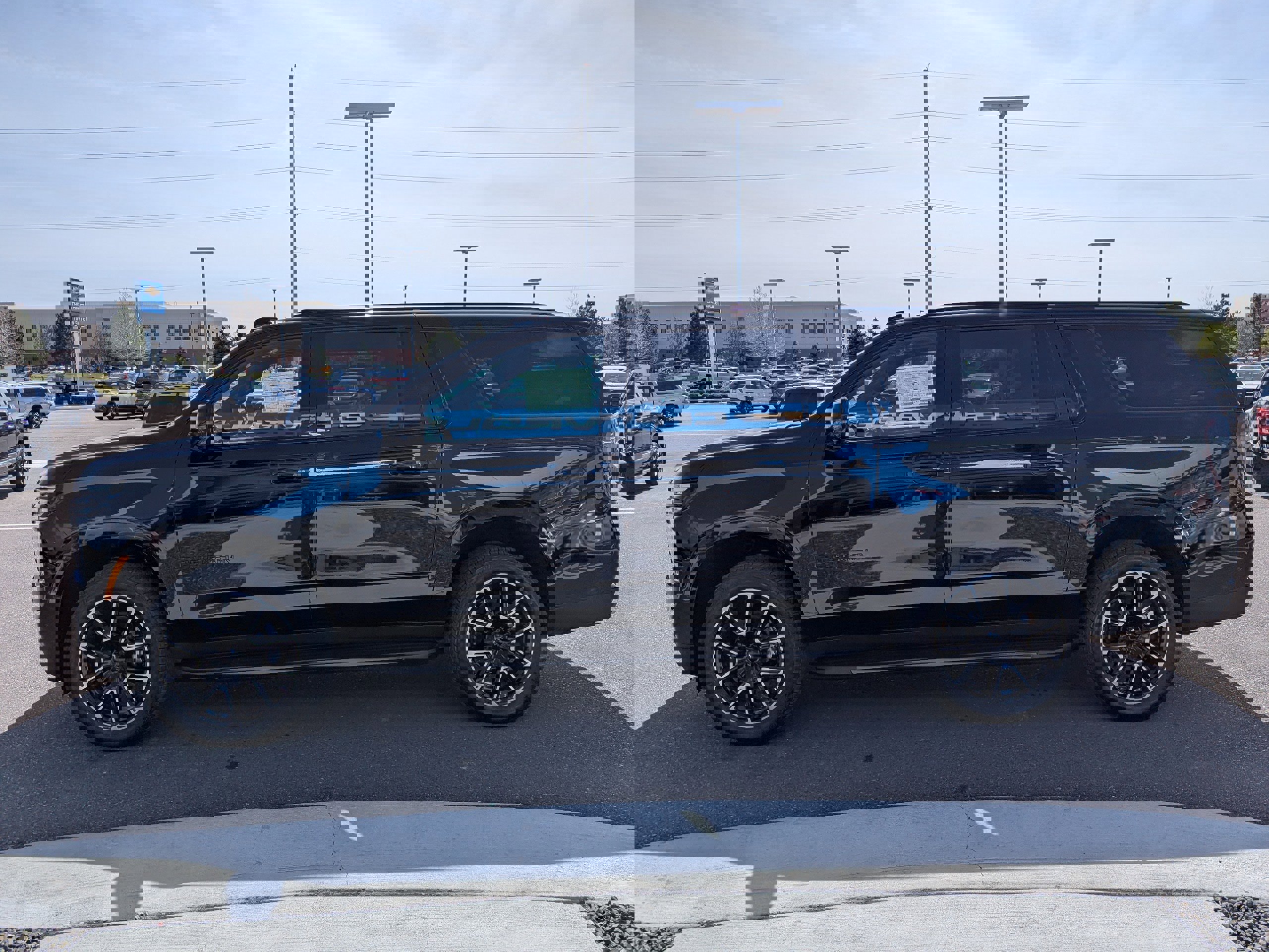 New 2026 Chevrolet Suburban RST image 7