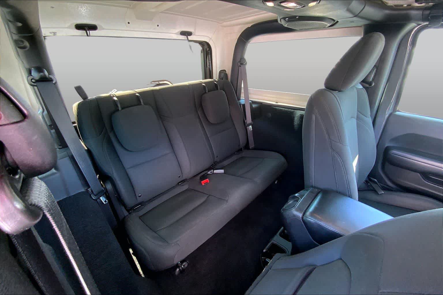 Used 2019 Jeep Wrangler Sport AWD/4WD image 17