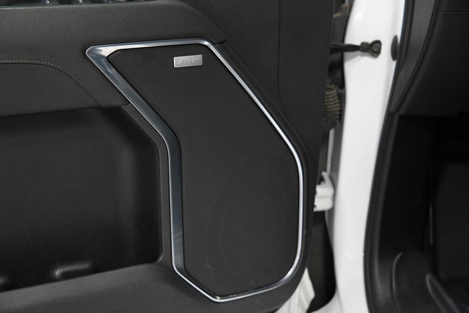 Used 2024 GMC Sierra 2500 SLT w/ SLT Convenience Package image 24