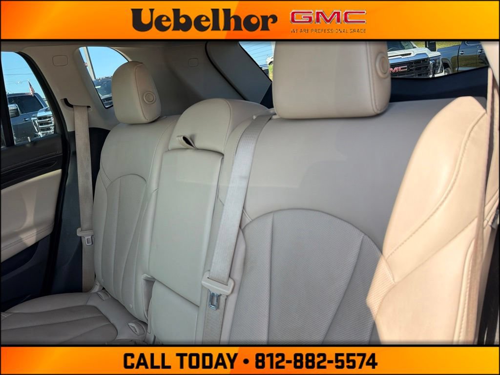 Used 2019 Buick Envision Premium AWD/4WD image 17