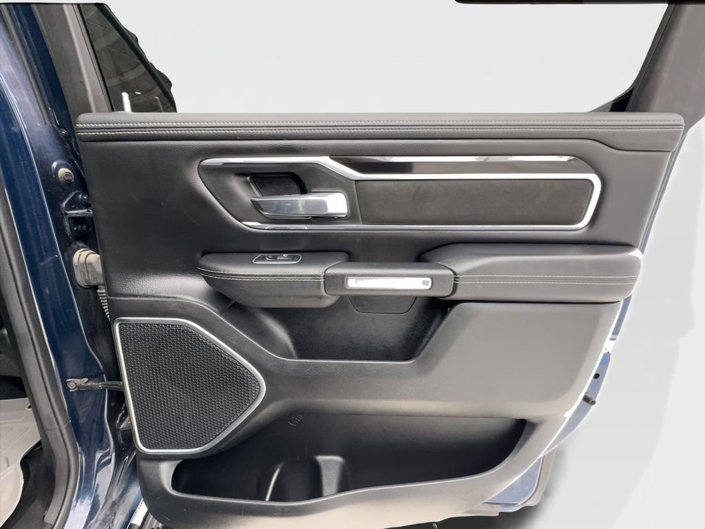 Used 2021 RAM 1500 Laramie w/ Sport Appearance Package AWD/4WD image 28