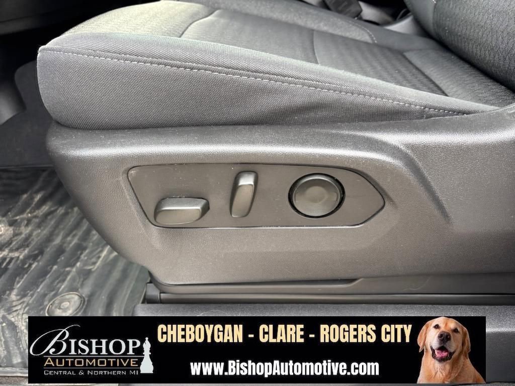 Used 2024 Chevrolet Silverado 2500 LT w/ Convenience Package AWD/4WD image 23