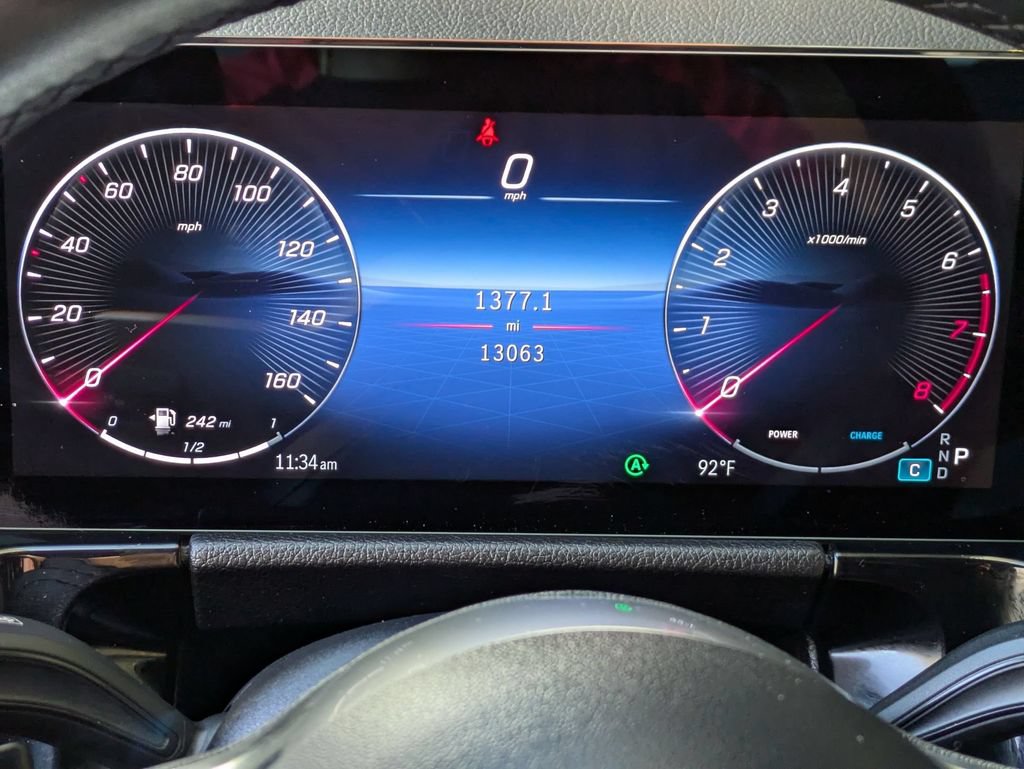 Used 2025 Mercedes-Benz GLA 250 4MATIC image 22