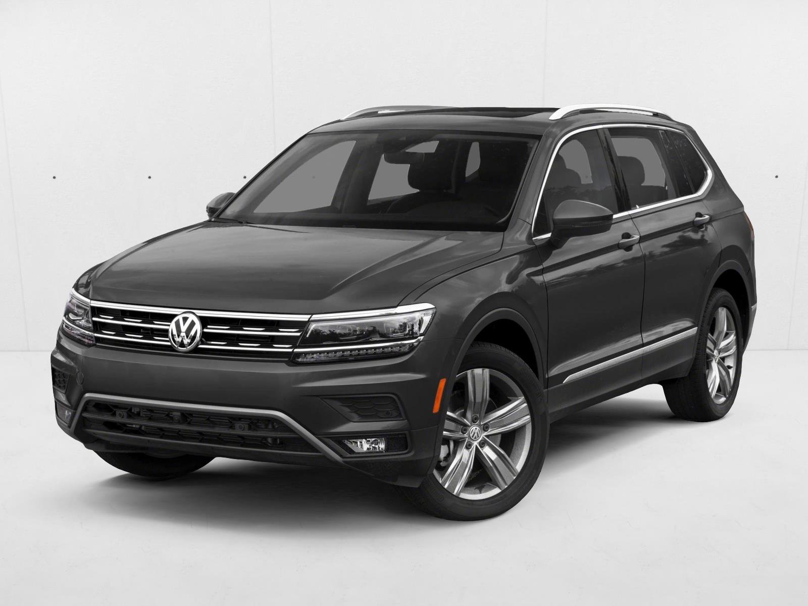 Used 2019 Volkswagen Tiguan S FWD image 1