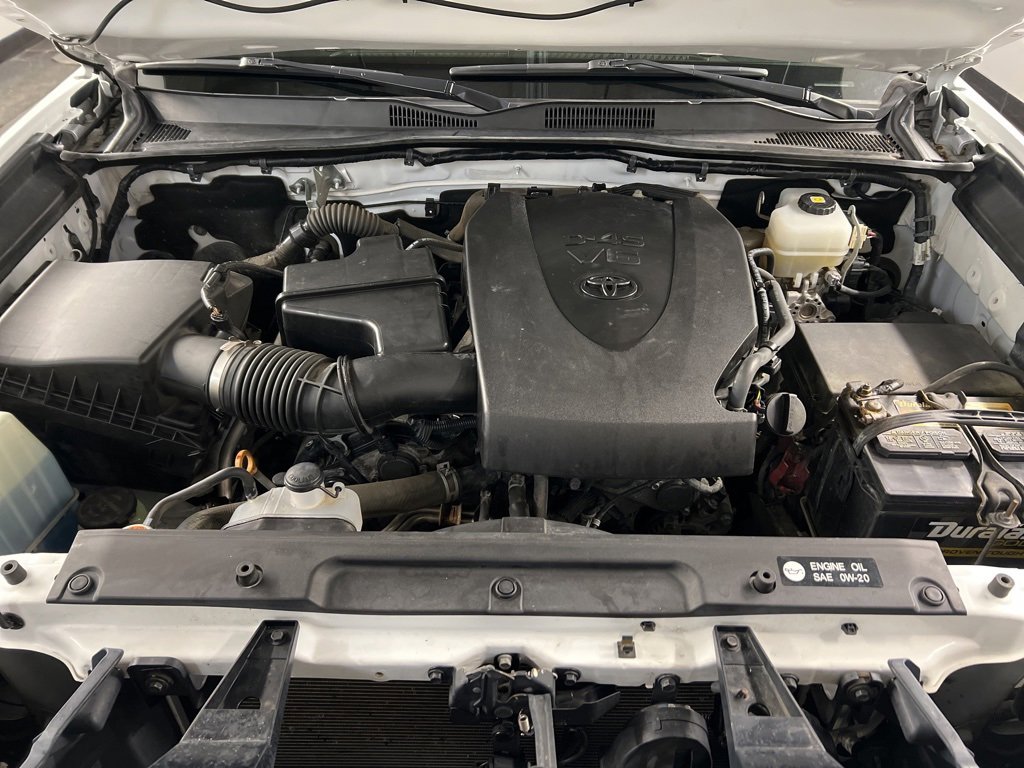 Used 2018 Toyota Tacoma TRD Off-Road image 40