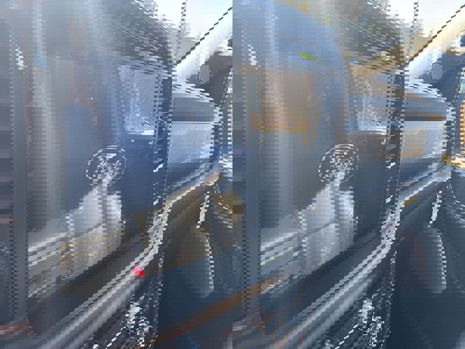 New 2025 Ford F150 Lariat w/ Equipment Group 502A High image 16