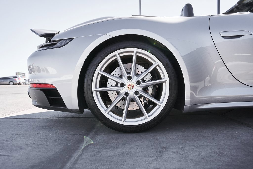 Used 2024 Porsche 911 Carrera GTS w/ Premium Package image 17