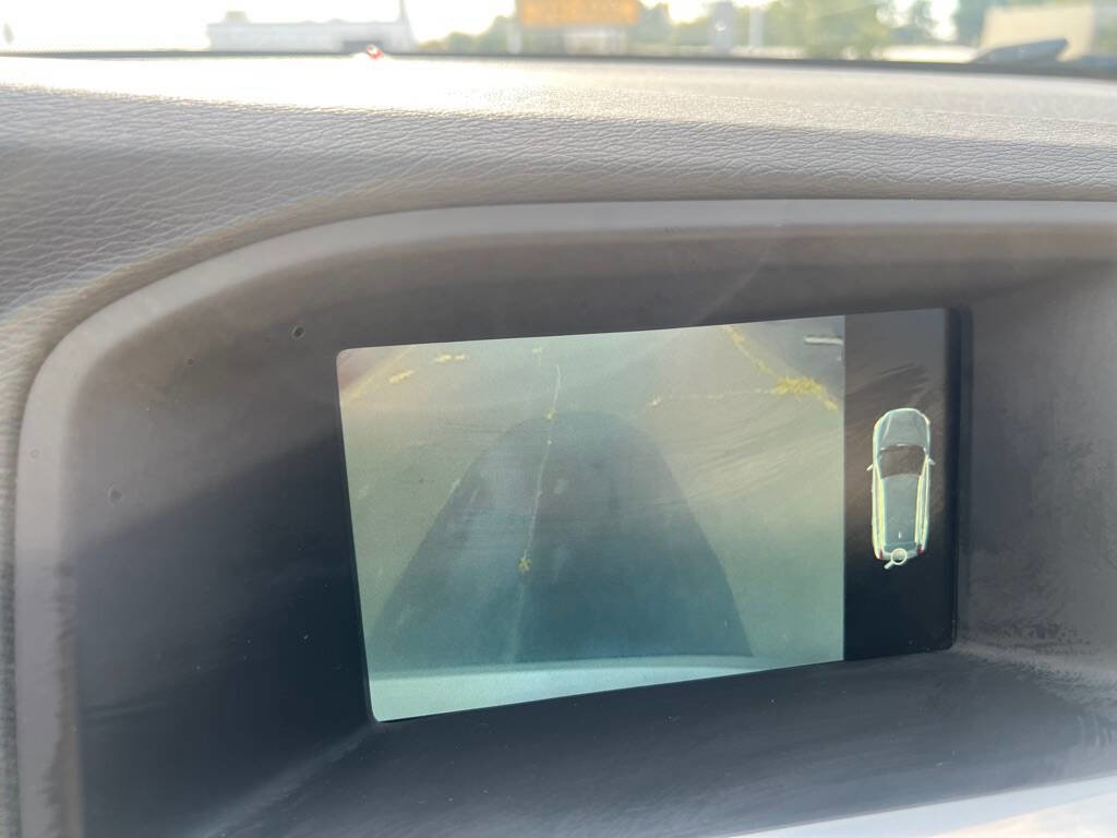 Used 2017 Volvo V60 T5 Premier w/ Convenience Package image 18