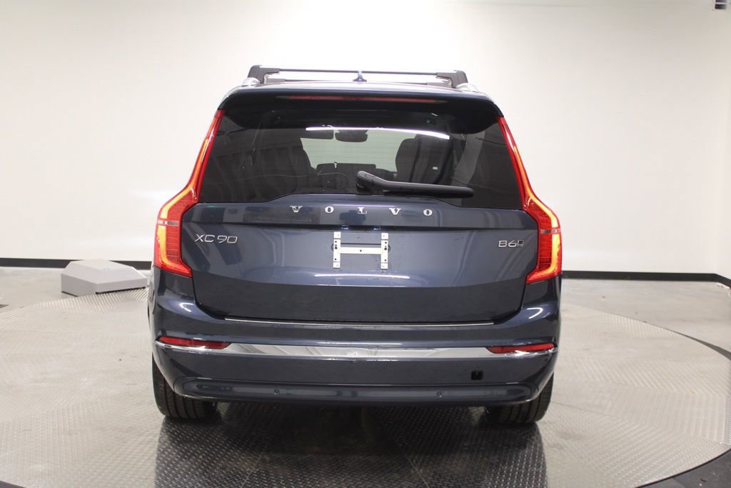 Used 2024 Volvo XC90 B6 Ultimate w/ Lounge Package image 4