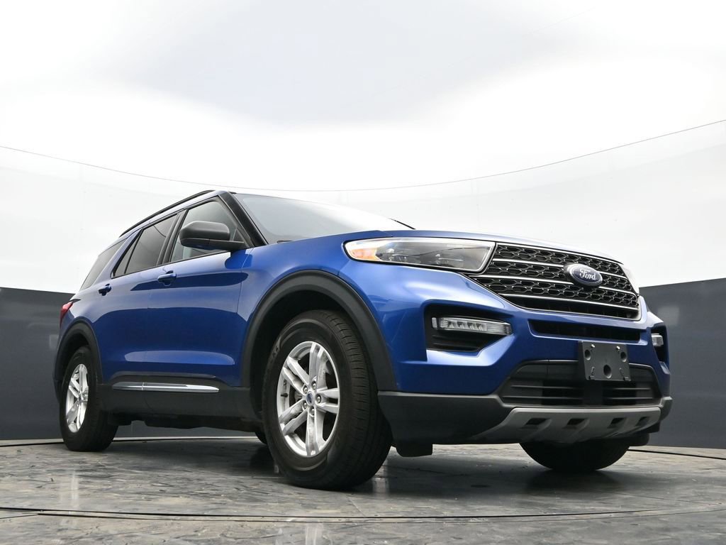 Used 2022 Ford Explorer XLT w/ Equipment Group 202A RWD image 42