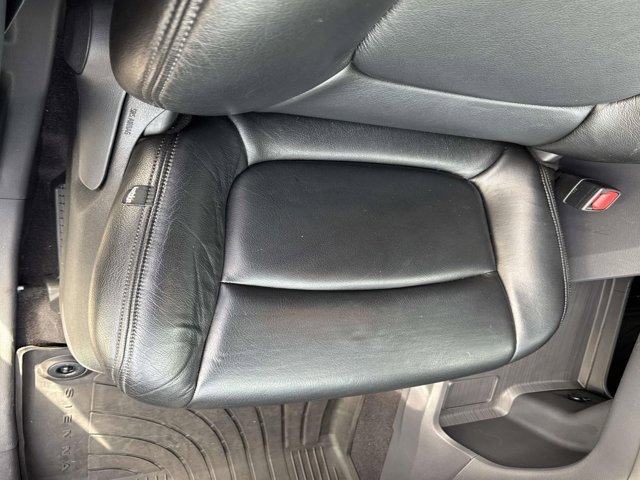 Certified 2023 Toyota Sienna LE w/ LE Plus Package image 15