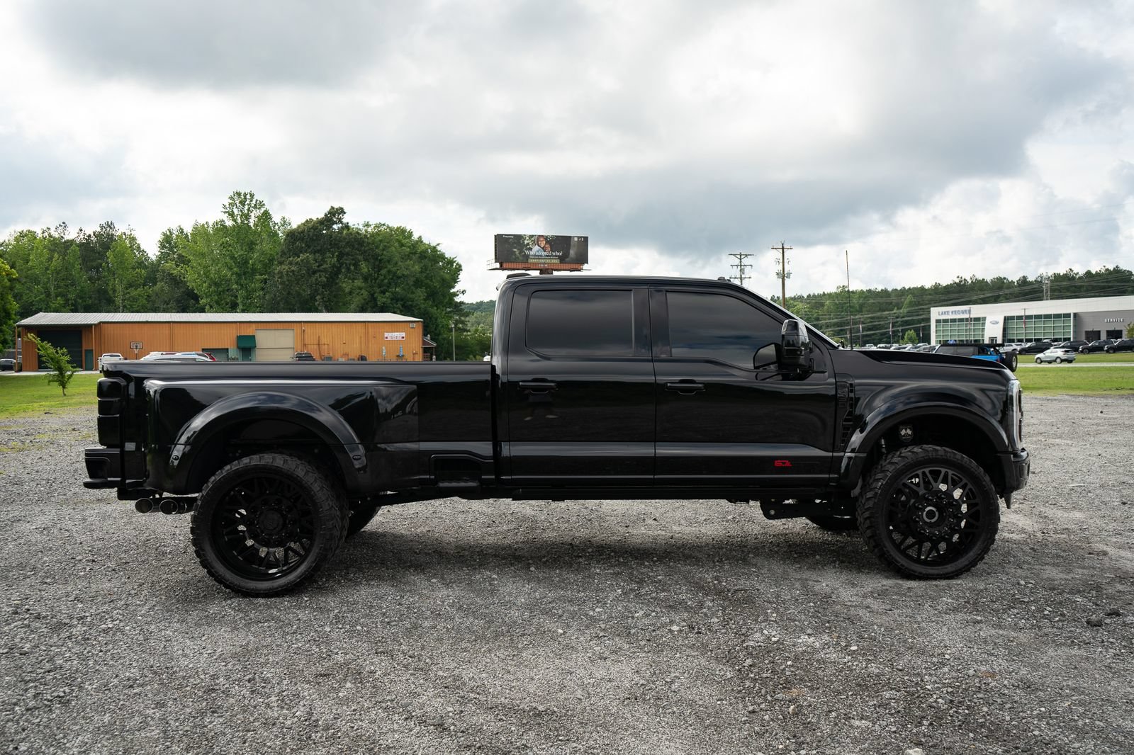Used 2024 Ford F450 Limited AWD/4WD image 22