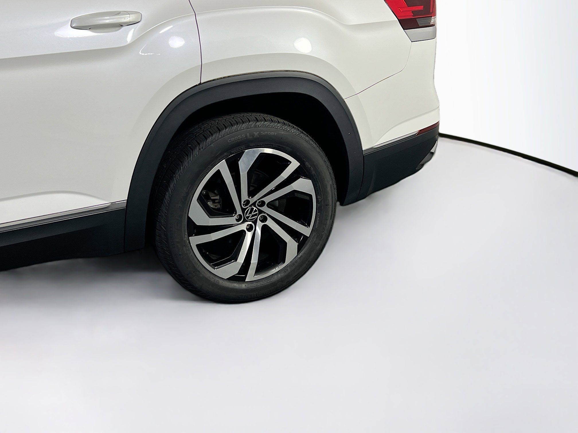 Used 2022 Volkswagen Atlas SEL image 32