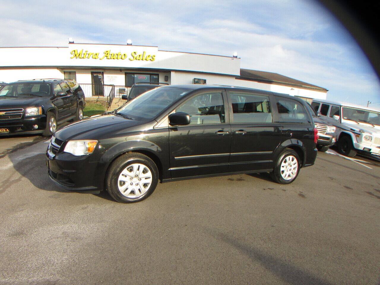 Used 2013 Dodge Grand Caravan American Value Package FWD image 1