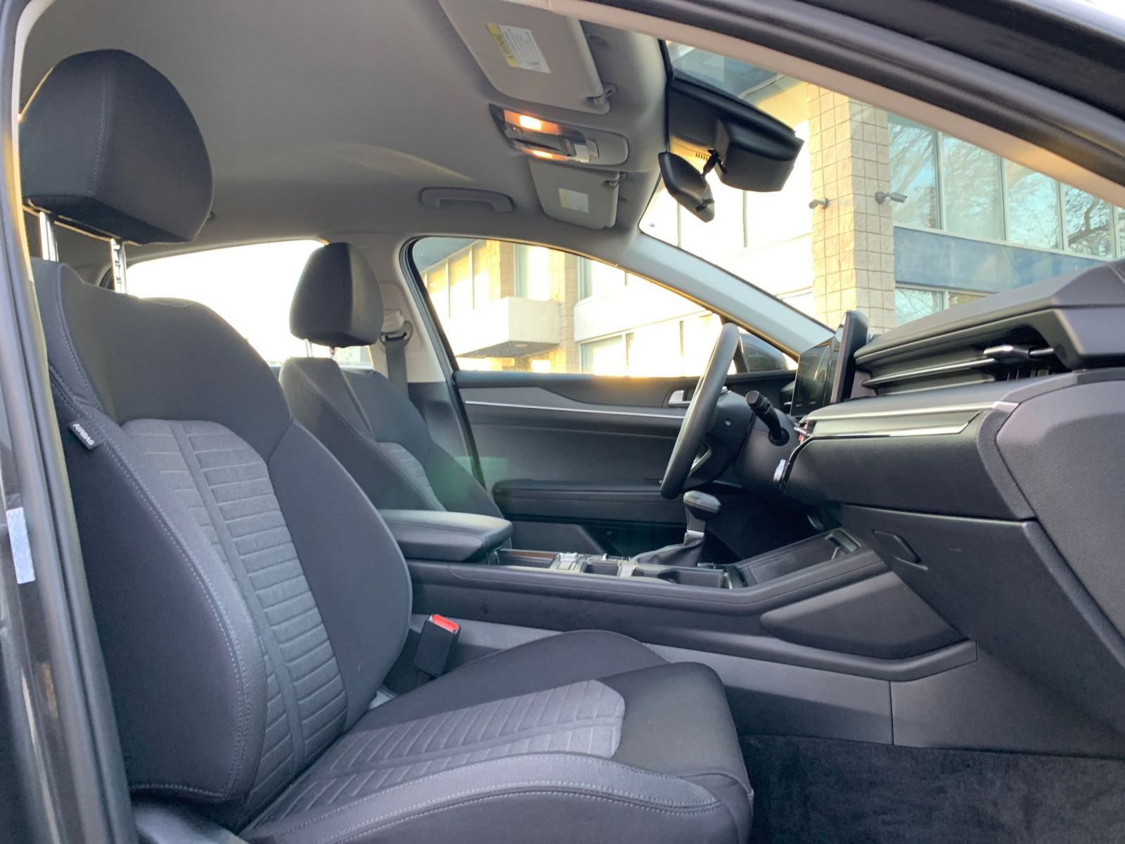 Used 2025 Kia K5 LXS image 35