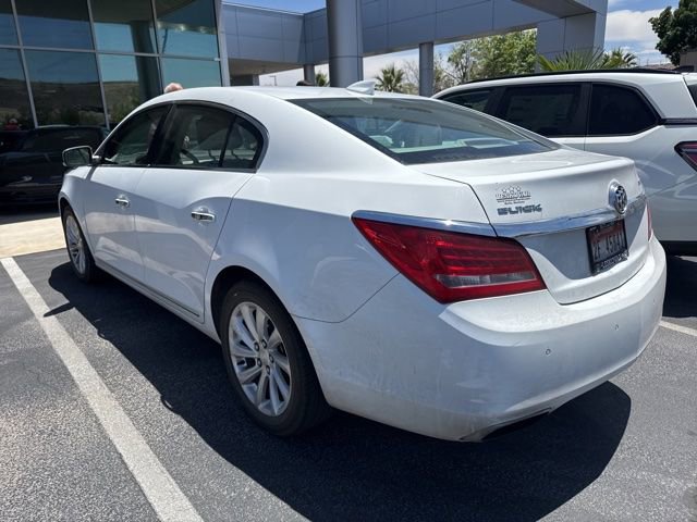 Used 2016 Buick LaCrosse Leather FWD image 2