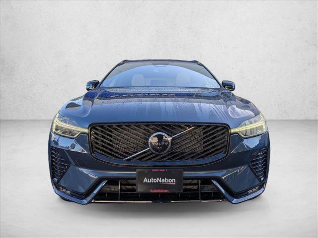 New 2026 Volvo XC60 B5 Plus w/ Climate Package image 7