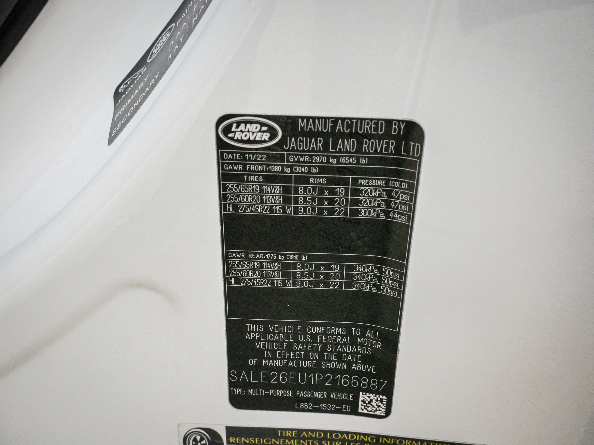 Used 2023 Land Rover Defender 90 X-Dynamic SE AWD/4WD image 35