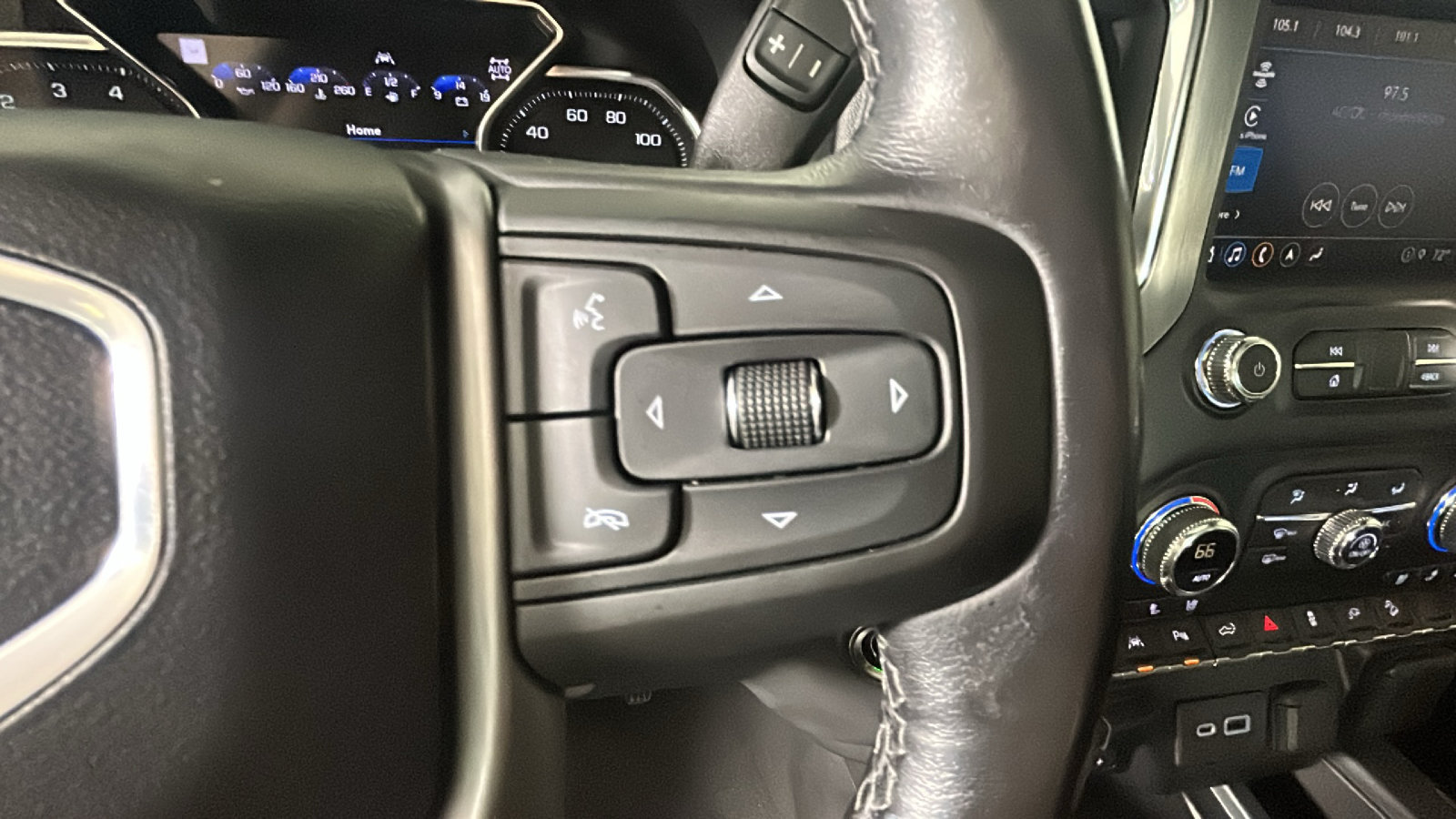 Used 2022 GMC Sierra 1500 Denali w/ Driver Alert Package II AWD/4WD image 20
