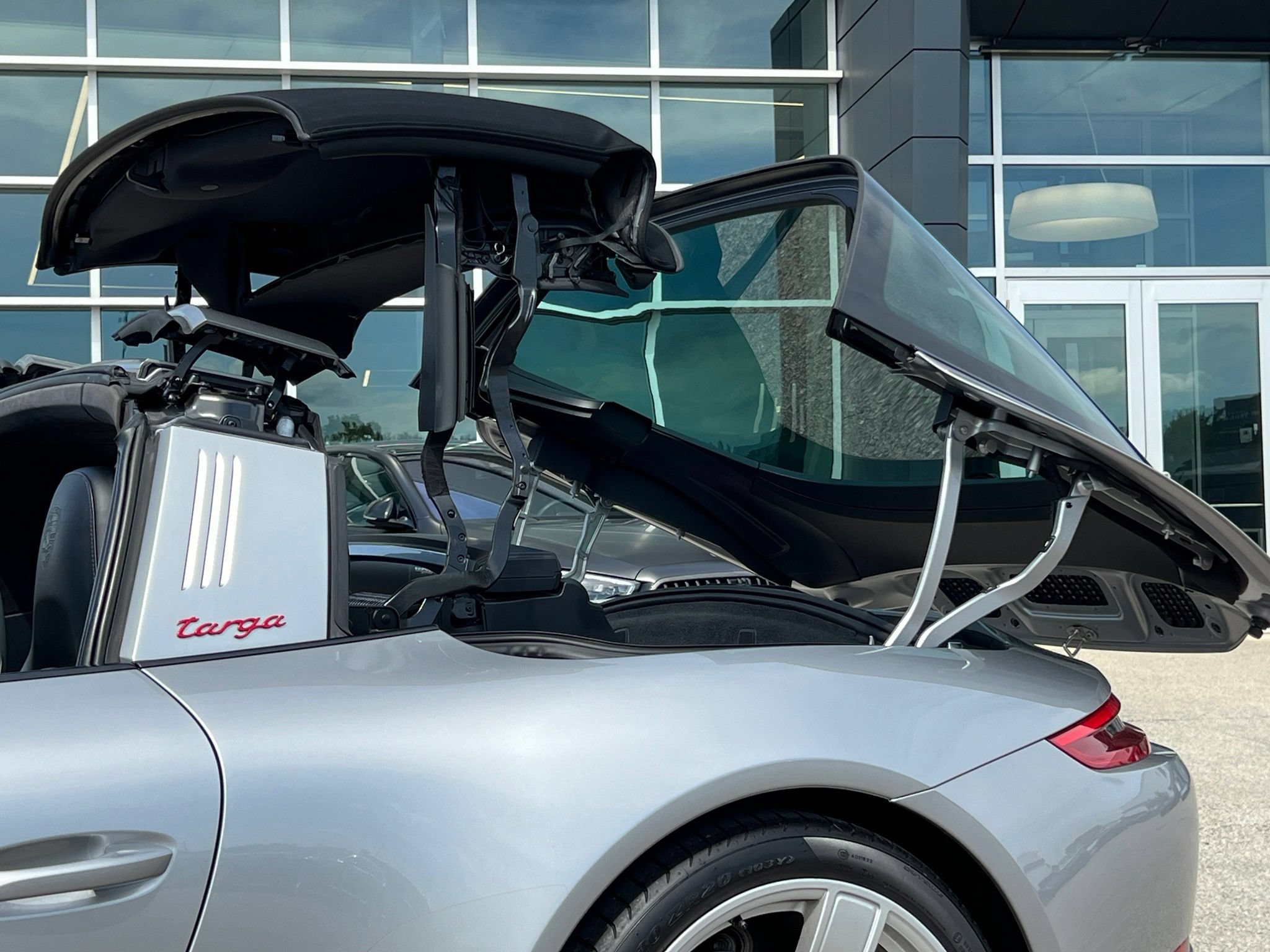 Used 2017 Porsche 911 Targa 4S w/ Sport Package AWD/4WD image 16
