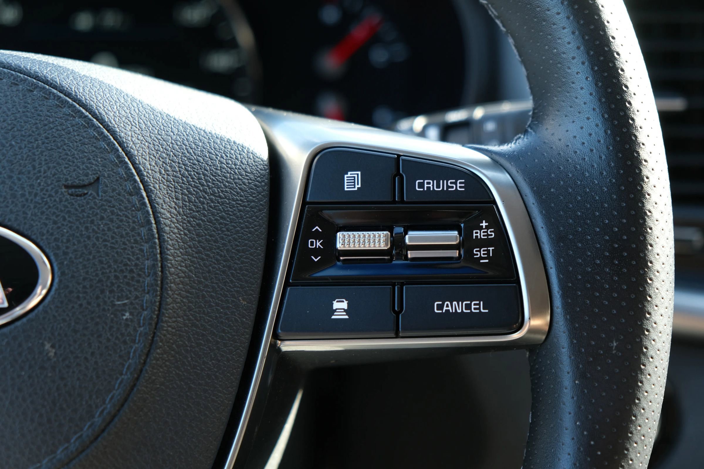 Used 2019 Kia Sorento SX image 47