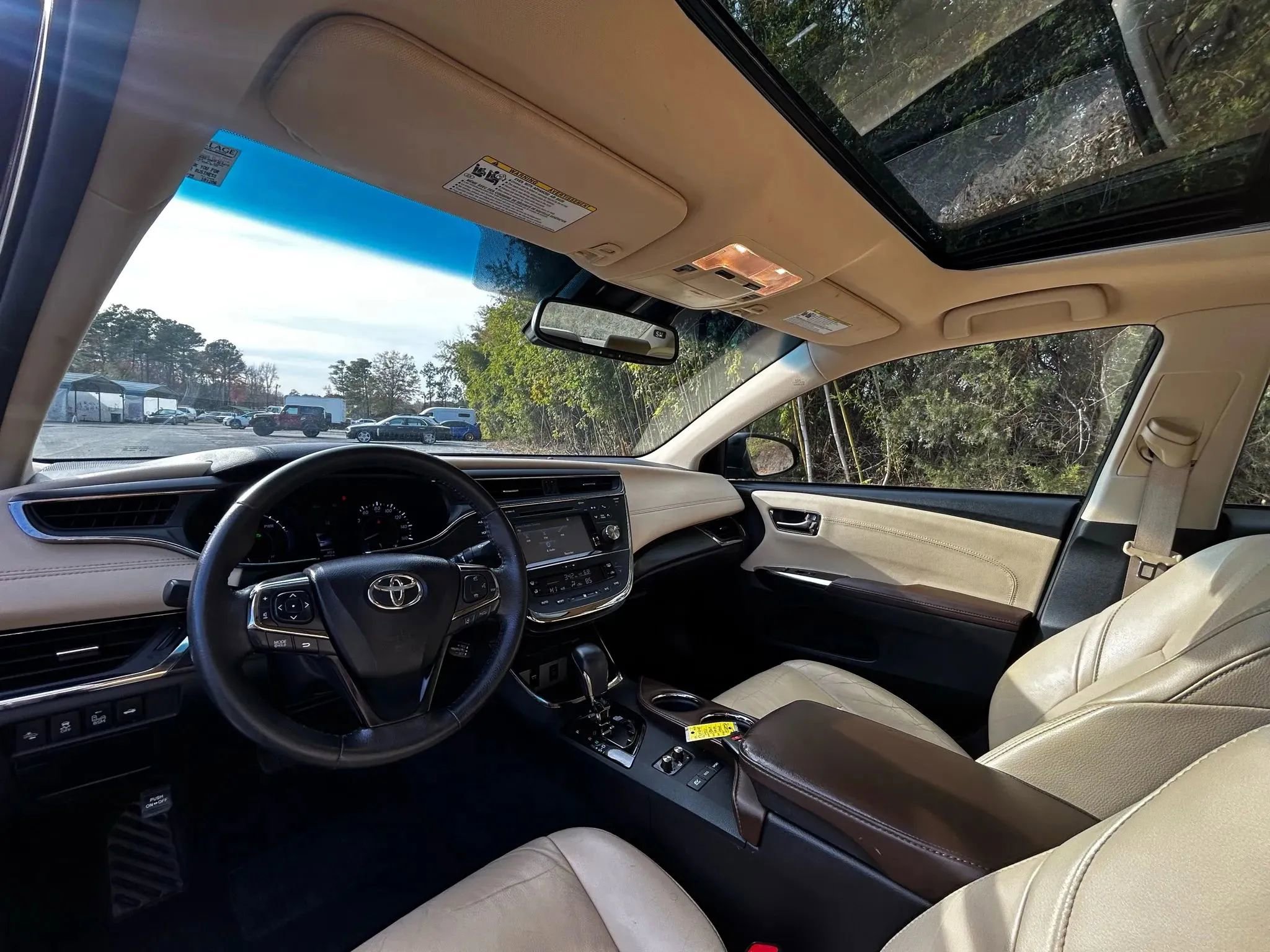 Used 2018 Toyota Avalon XLE Premium image 20