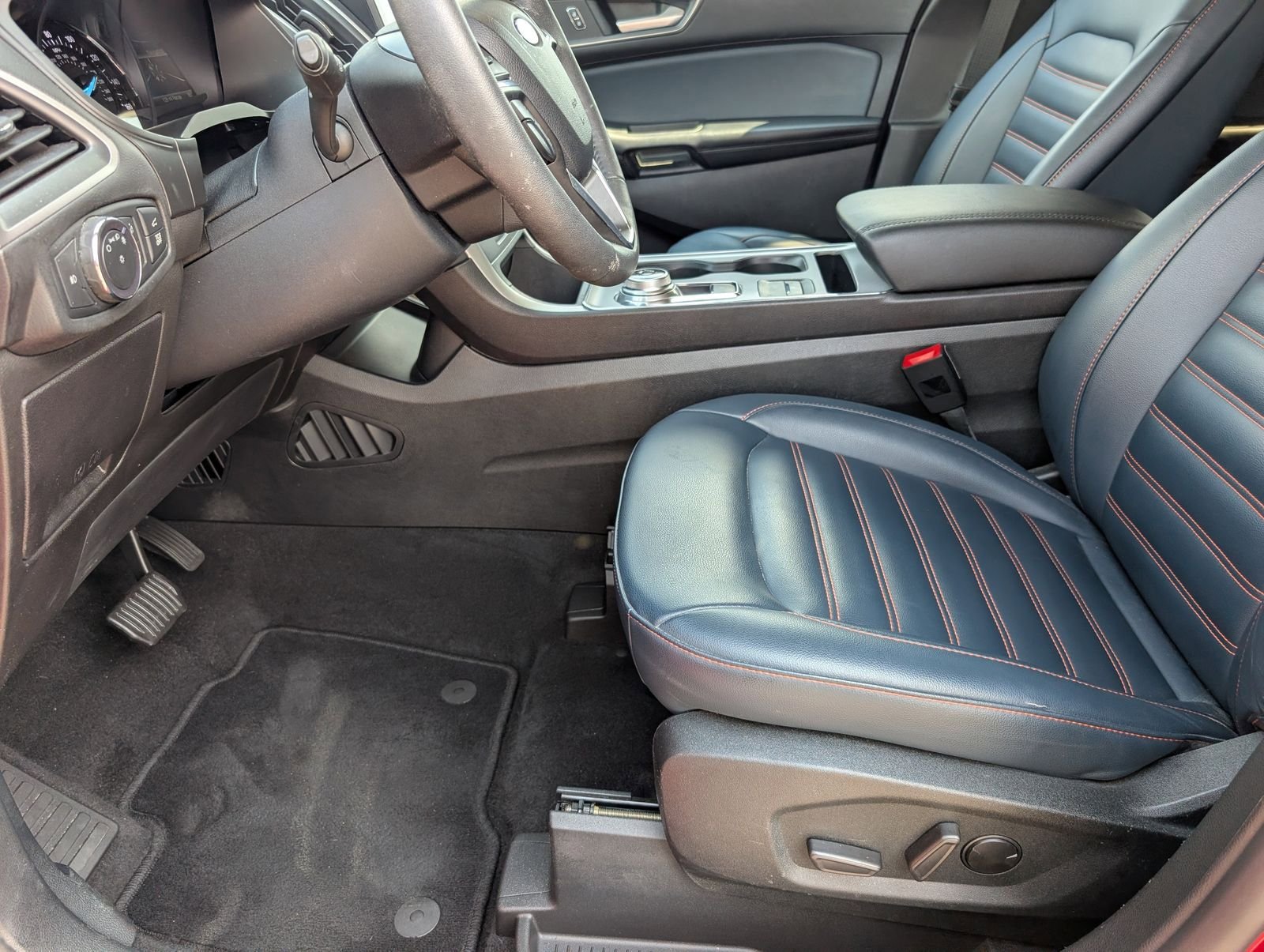 Used 2022 Ford Edge SEL w/ Sport Appearance Package image 15