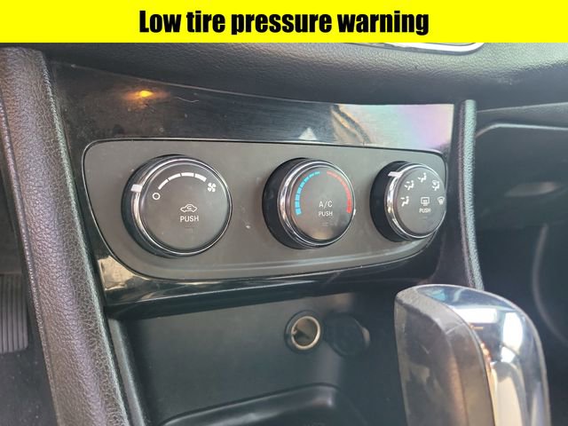 Used 2014 Chrysler 200 LX image 15