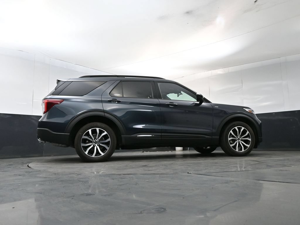 Used 2023 Ford Explorer ST-Line AWD/4WD image 24
