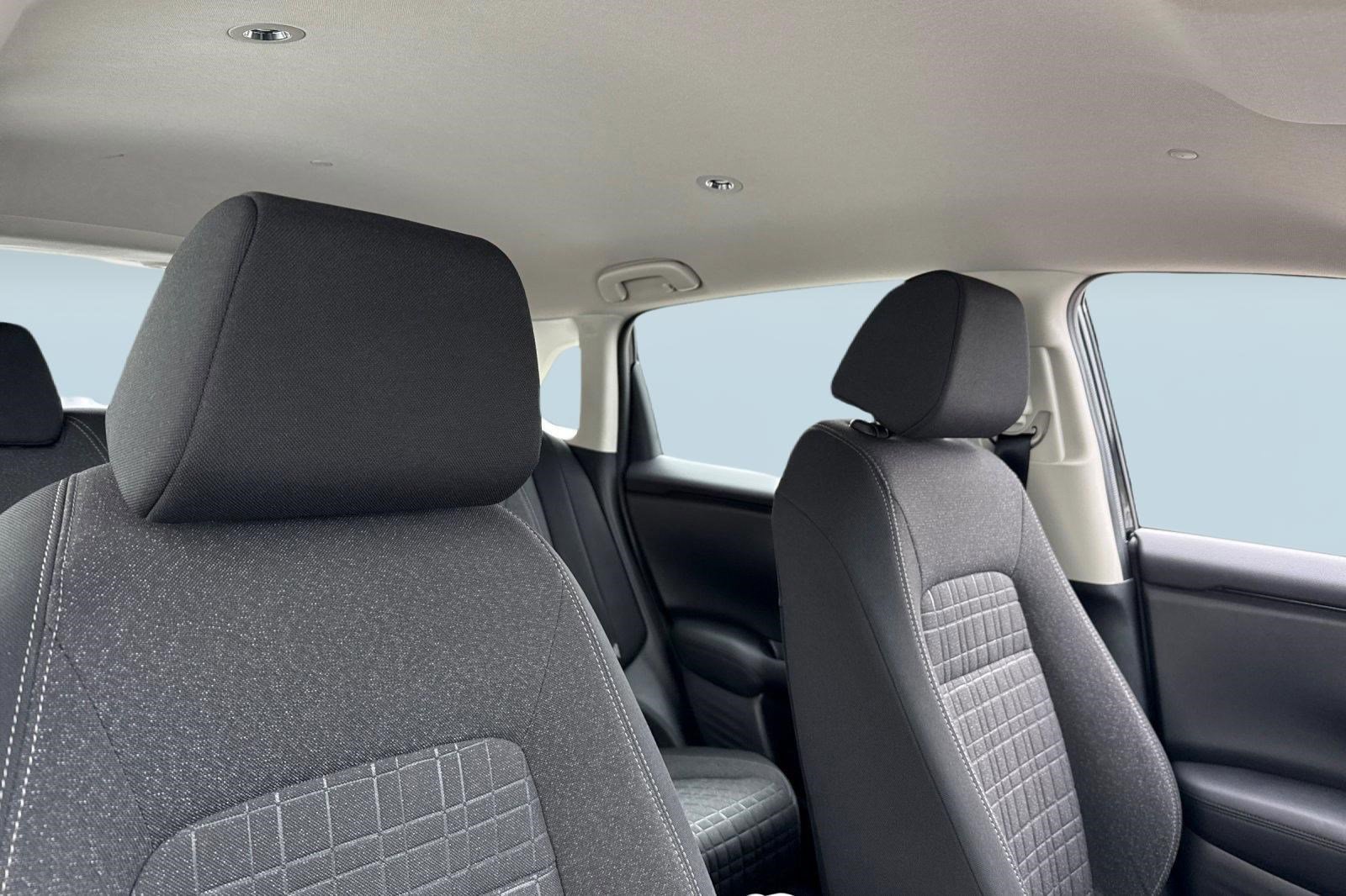 Certified 2023 Honda HR-V LX image 25