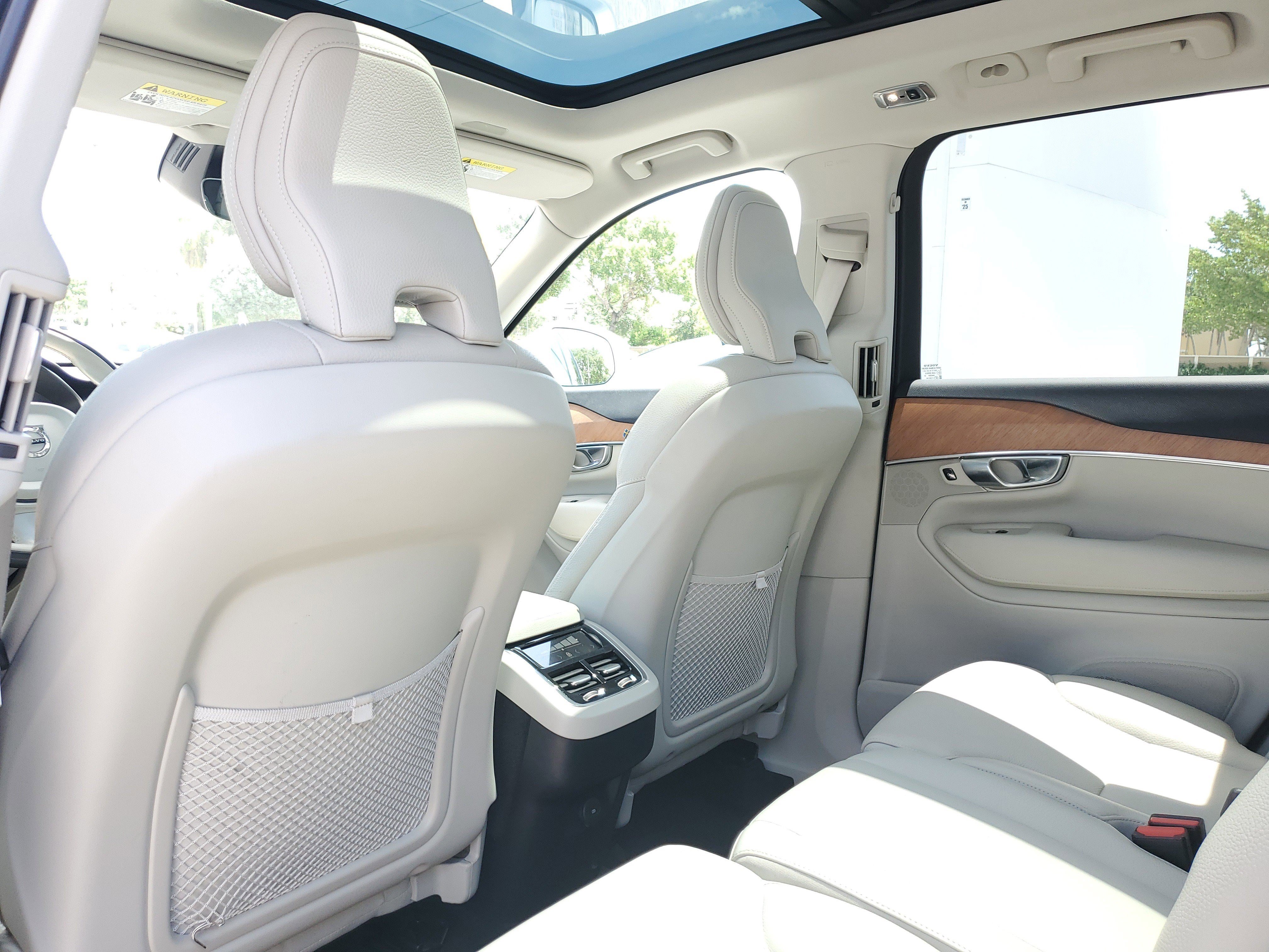 Used 2022 Volvo XC90 T6 Momentum w/ Protection Package Premier AWD/4WD image 16