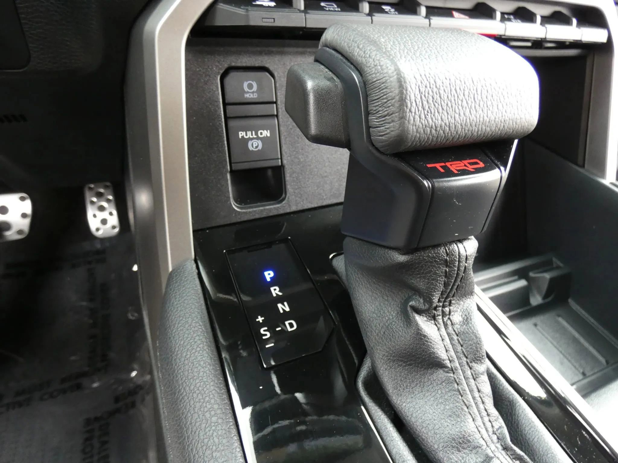 Used 2024 Toyota Tundra Limited w/ TRD Off-Road Package image 34