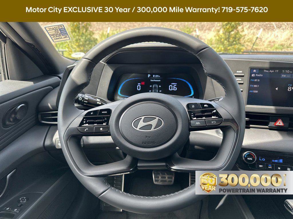 New 2025 Hyundai Elantra SEL image 25