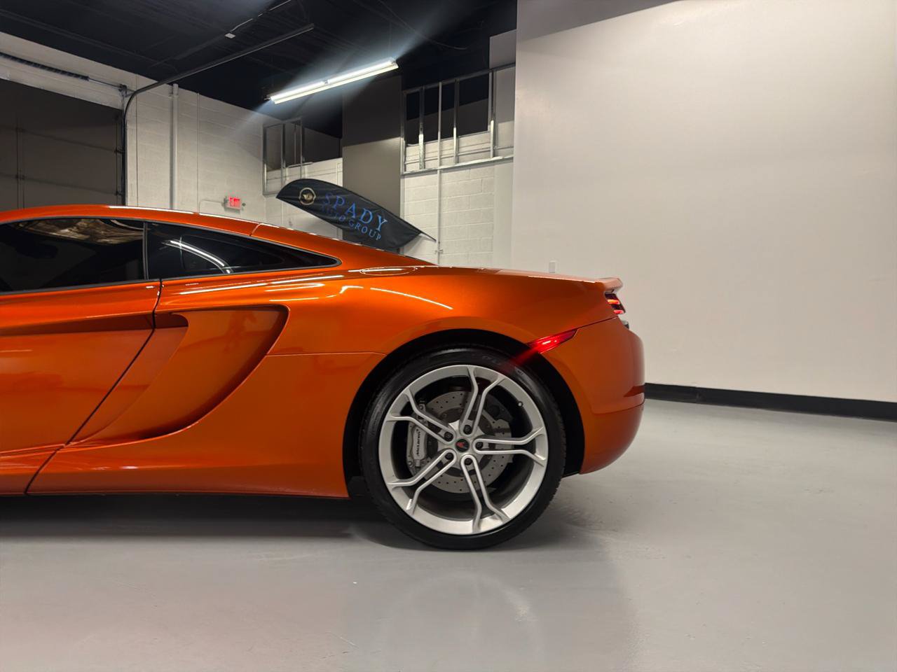 Used 2012 McLaren MP4-12C Coupe RWD image 6