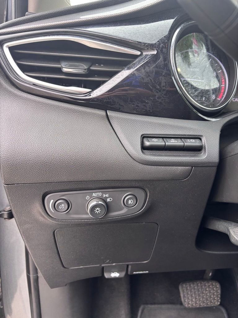 Used 2021 Buick Encore GX Essence w/ Advanced Technology Package image 21