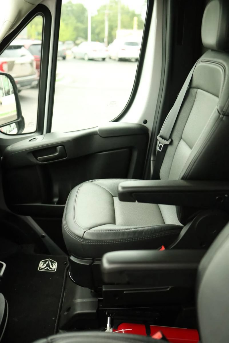 Used 2024 RAM ProMaster 3500 w/ Leather Interior Group FWD image 17